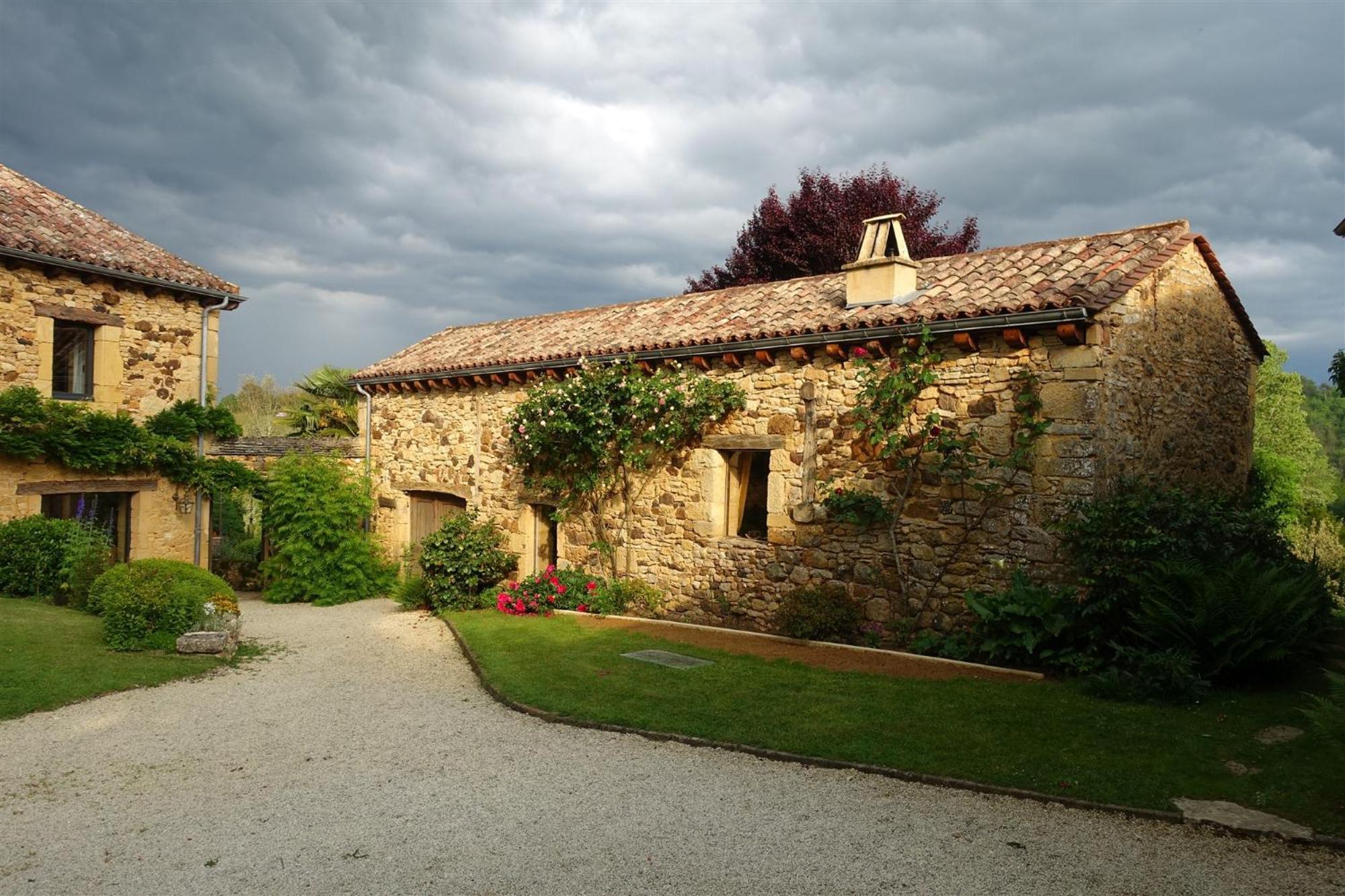 Domaine De Cournet Haut, A 17Th Century Property Set On A Calm, Idyllic Domain With Pool, Tennis, Bikes And More Les Vauries Exteriér fotografie