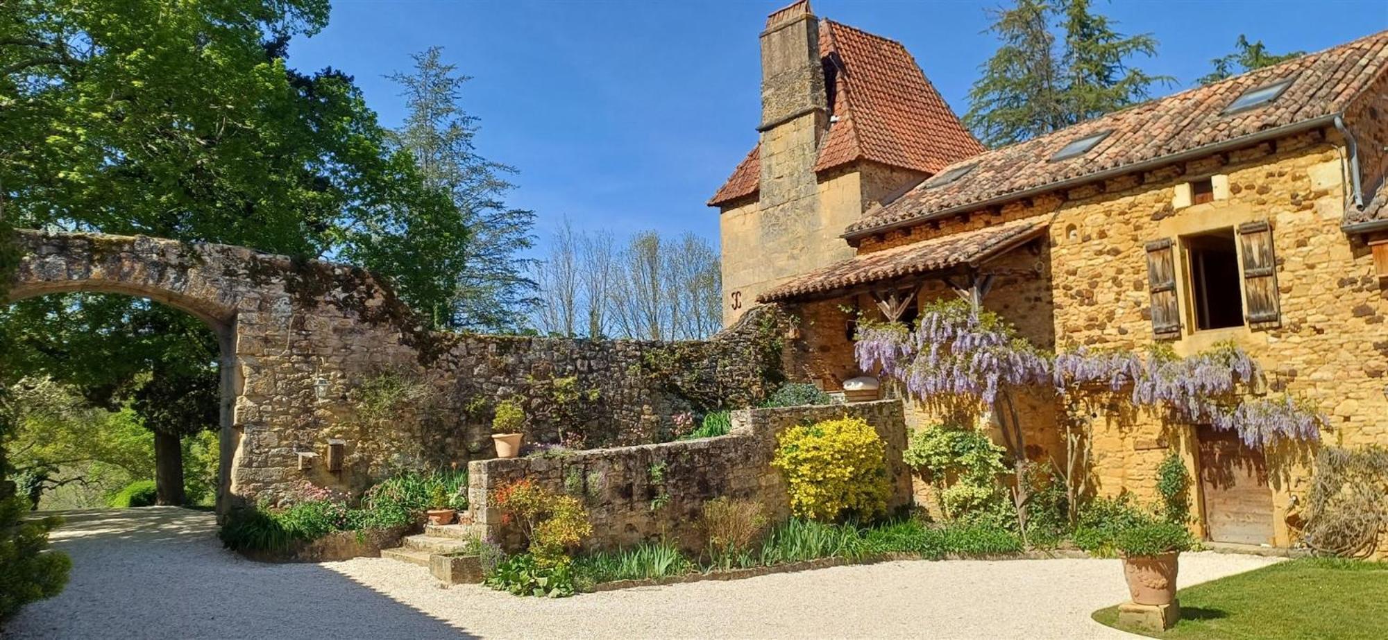 Domaine De Cournet Haut, A 17Th Century Property Set On A Calm, Idyllic Domain With Pool, Tennis, Bikes And More Les Vauries Exteriér fotografie